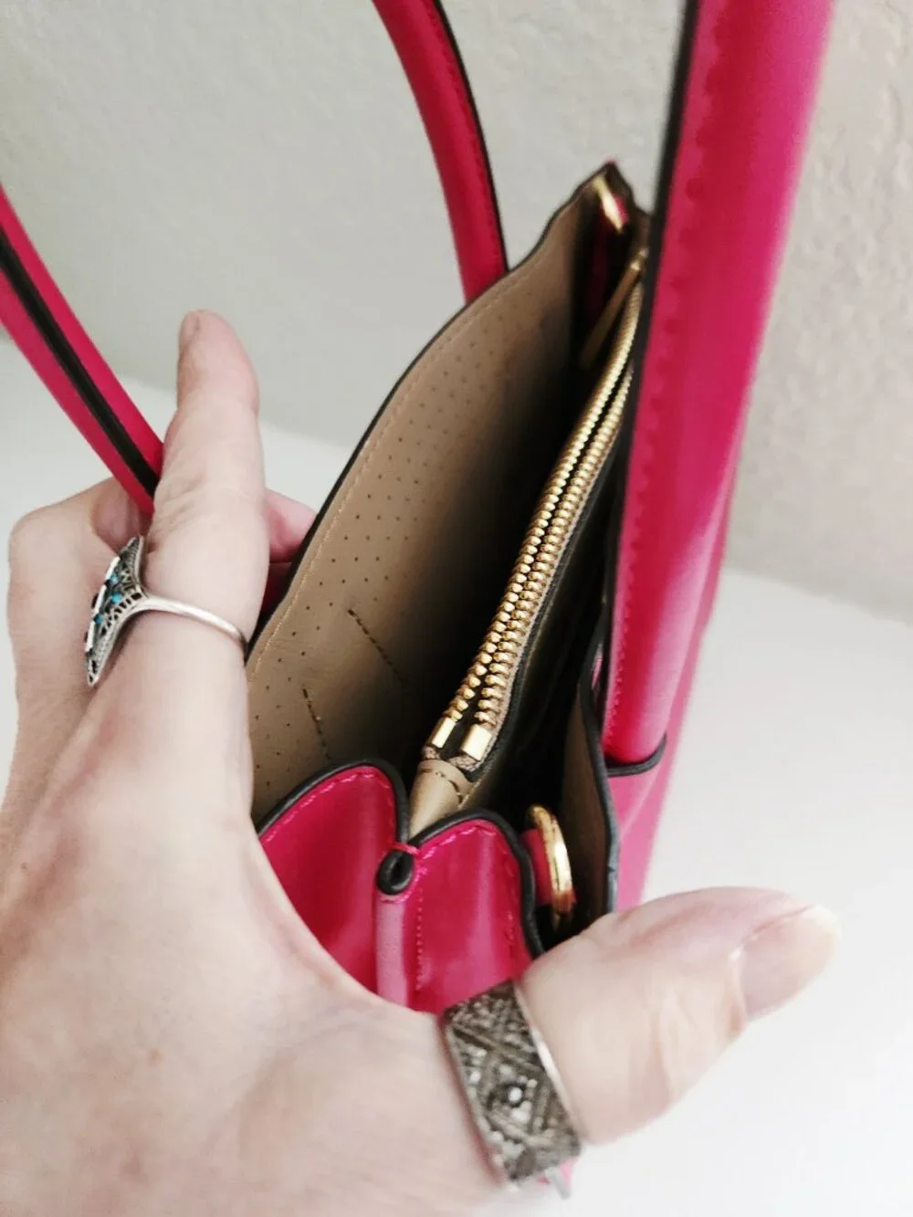New Michael Kors Fushia Leather Shoulder Bag Purse